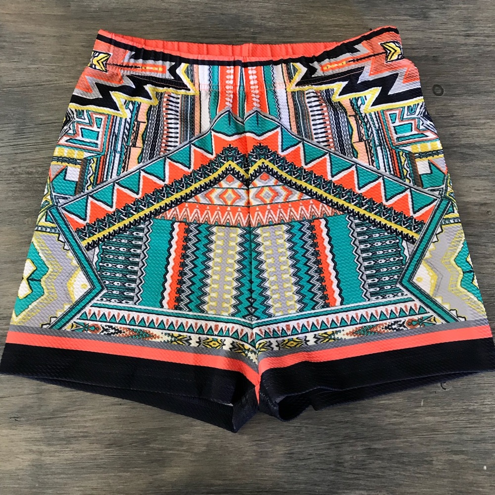 Excellent high waisted shorts